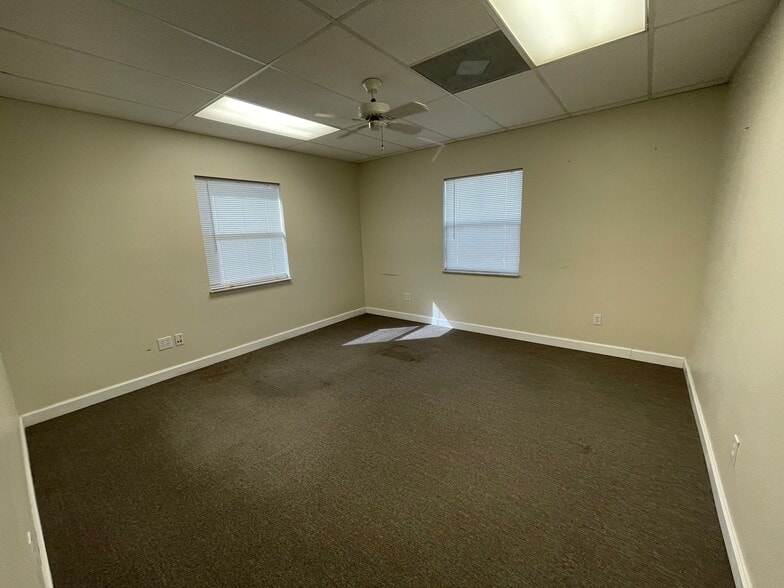 More Photos Of 1101 E Broadway St, Oviedo Office For Lease