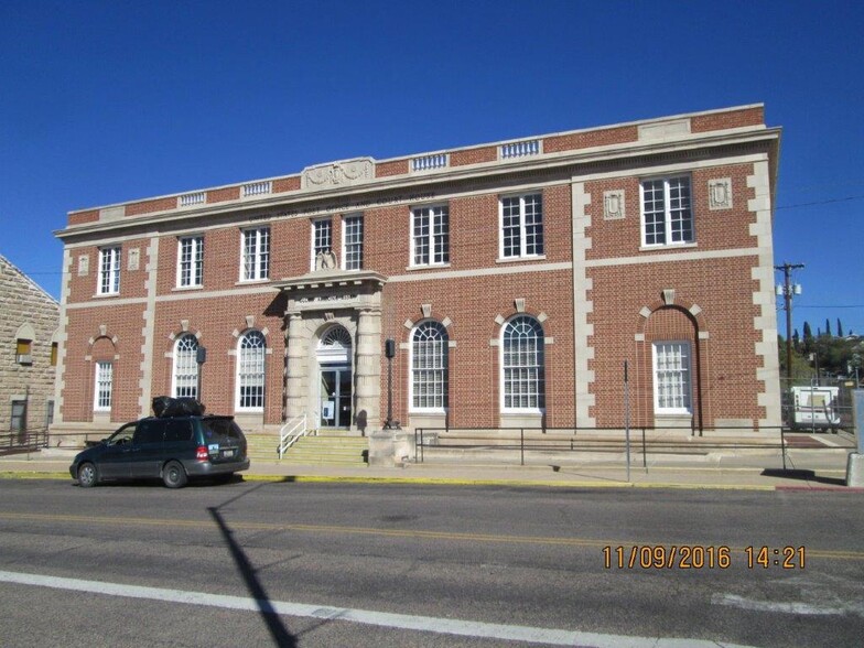 Primary Photo Of 101 S Hill St, Globe Post Office For Lease