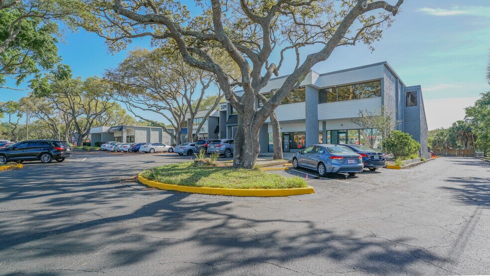 More Photos Of 10915-11009 N 56th St, Tampa Storefront Retail Office For Lease