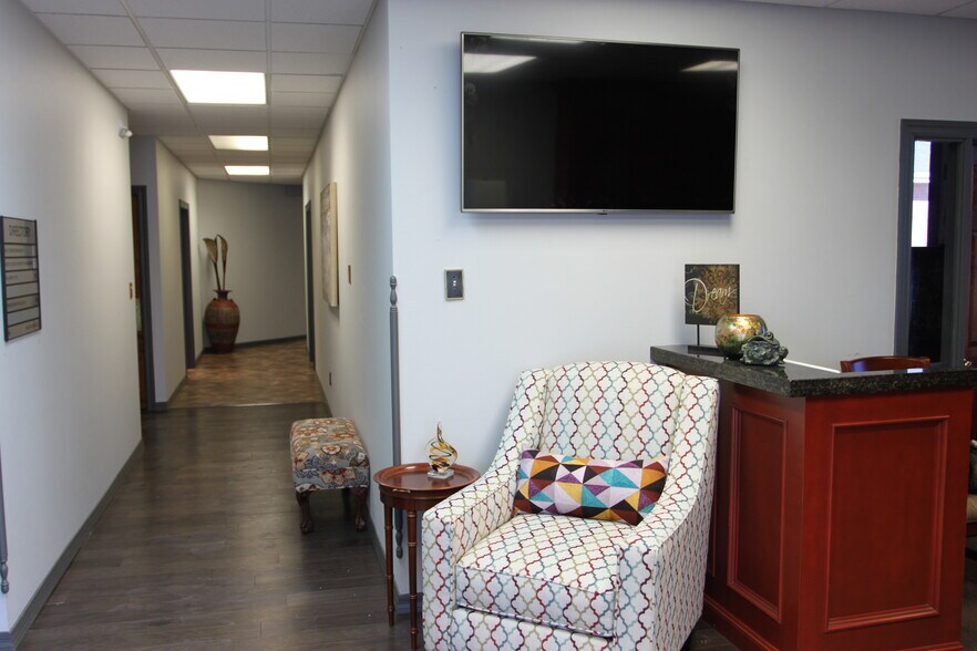 More Photos Of 1000 Mid Rivers Mall Dr, Saint Peters Medical For Lease