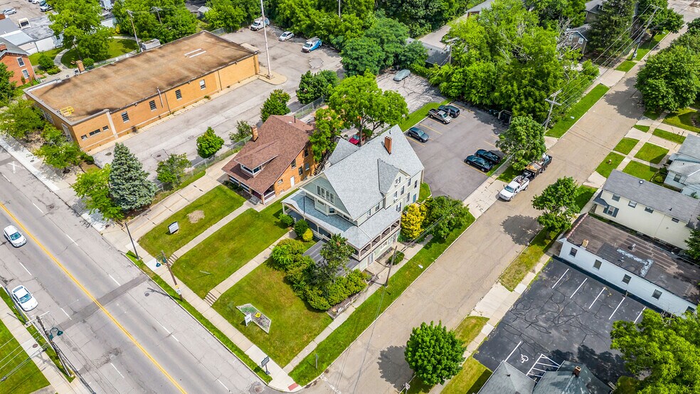 More Photos Of 755 Broadway Ave, Bedford Apartments For Sale