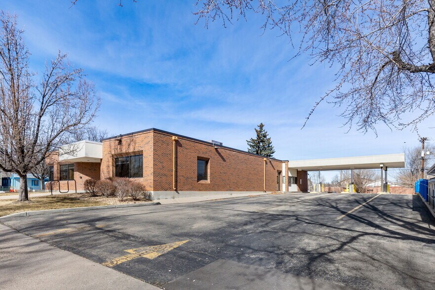 More Photos Of 200 N Public Rd, Lafayette Bank For Sale