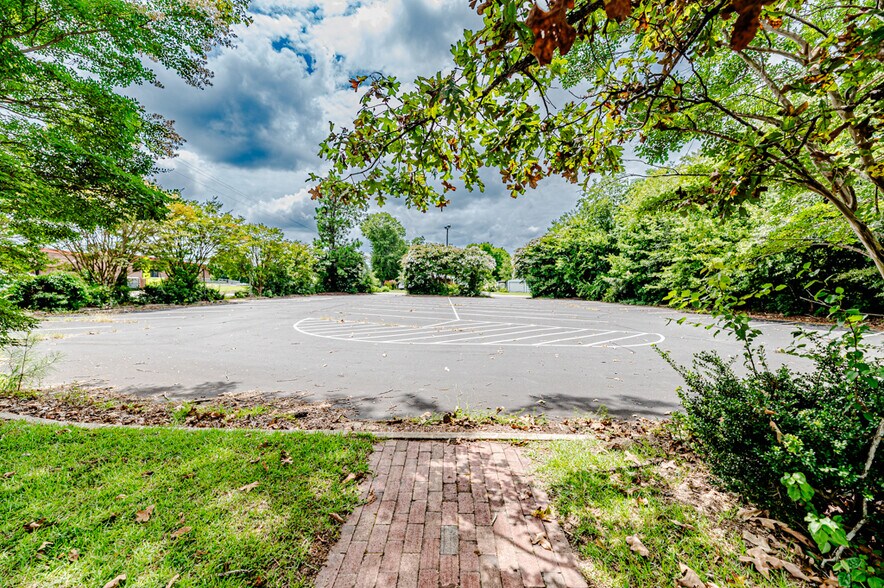 More Photos Of 211 Main st, Broadway Religious Facility For Sale
