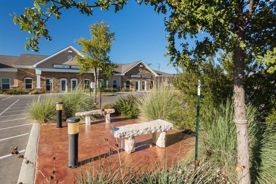 More Photos Of 305 N Heatherwilde Blvd, Pflugerville Medical For Lease