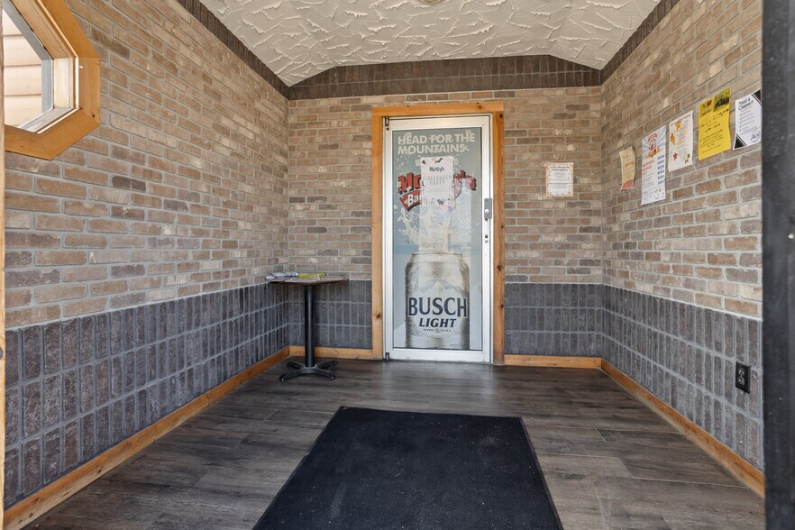 More Photos Of 205 1st St SW, Glyndon Restaurant For Sale