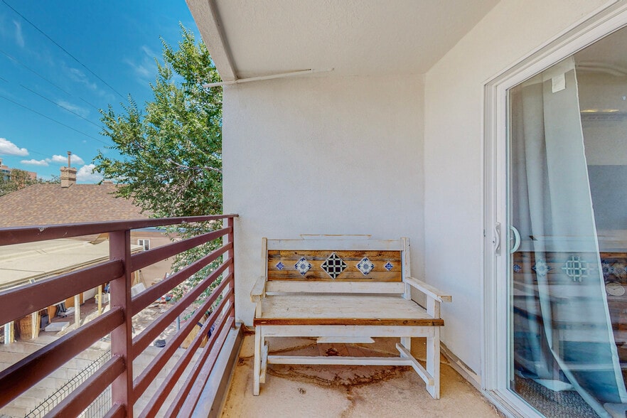 More Photos Of 615 Iron Ave SW, Albuquerque Apartments For Sale