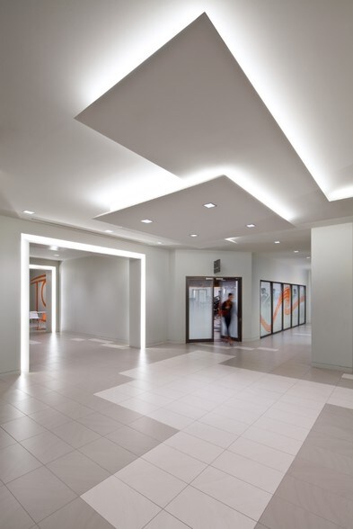 More Photos Of 1911 N Fort Myer Dr, Arlington Office For Lease