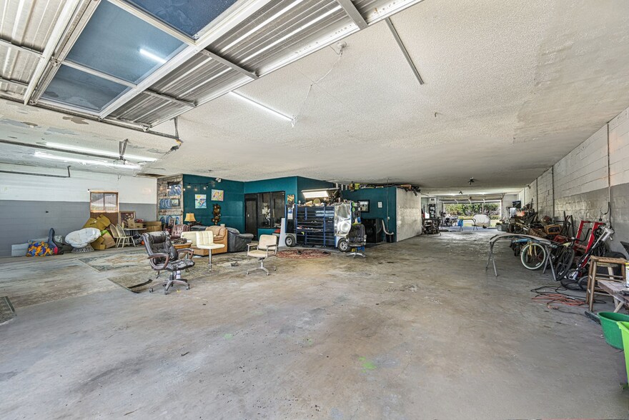 More Photos Of 150 S Orlando Ave, Cocoa Beach Flex For Sale