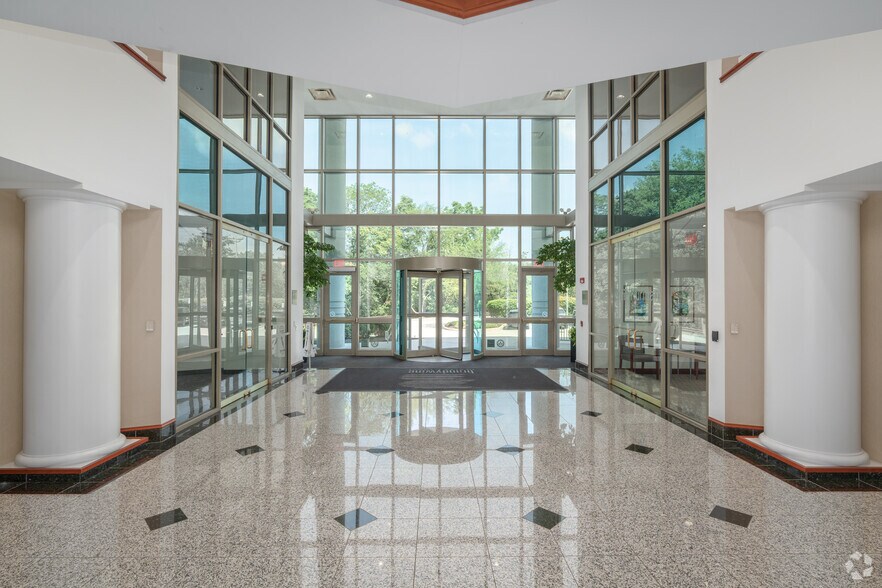 More Photos Of 401 Plymouth Rd, Plymouth Meeting Office For Lease