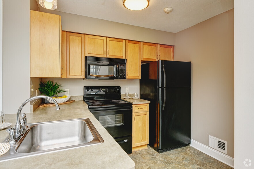 More Photos Of 290 Exchange Blvd, Rochester Apartments For Lease