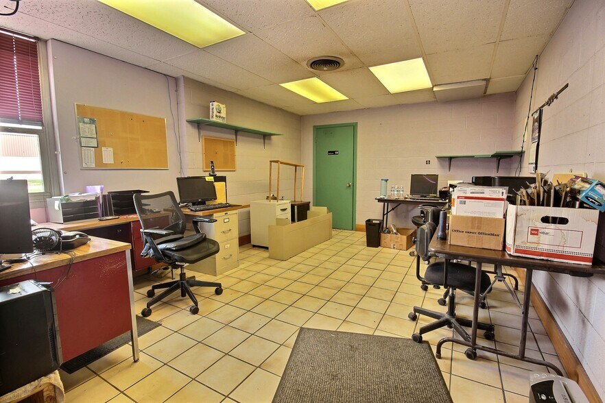 More Photos Of 1431 Production Rd, Fort Wayne Manufacturing For Sale