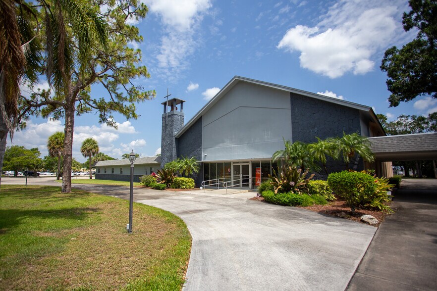 Primary Photo Of 3660 16th St, Vero Beach Religious Facility For Sale