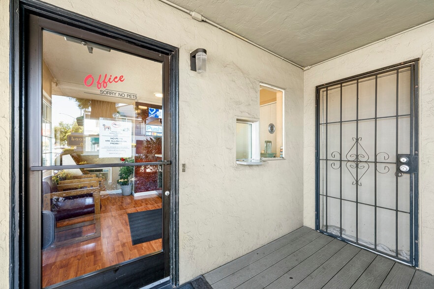More Photos Of 1736 Santa Rosa Ave, Santa Rosa Hotel For Sale