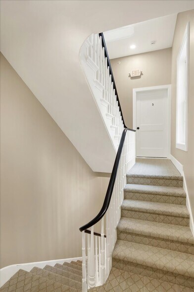 More Photos Of 241 S 5th St, Reading Apartments For Sale