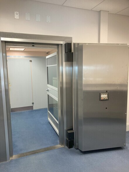 More Photos Of 69 Park St, Andover Office For Lease