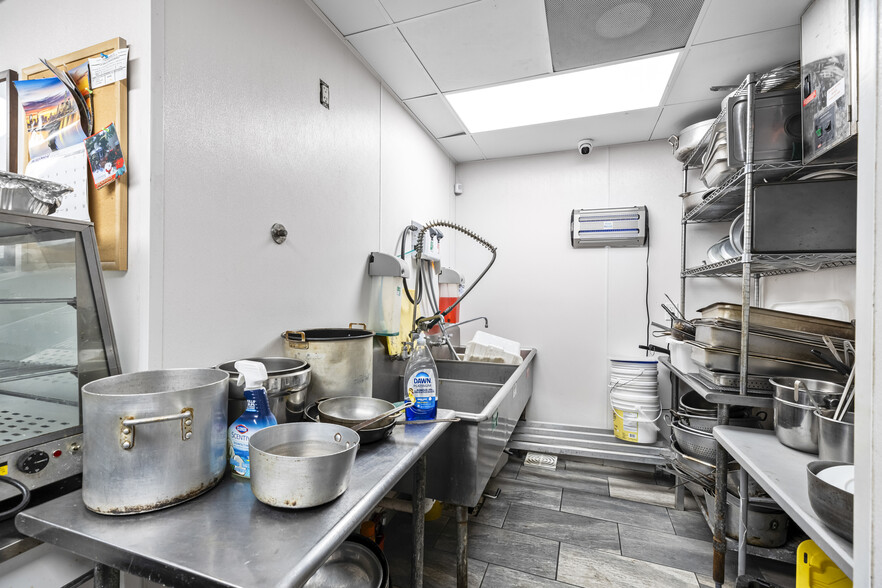 More Photos Of 502-504 Lucerne Ave, Lake Worth Restaurant For Lease