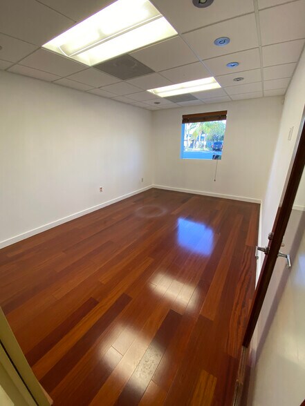 More Photos Of 425 N Federal Hwy, Hallandale Beach Medical For Lease