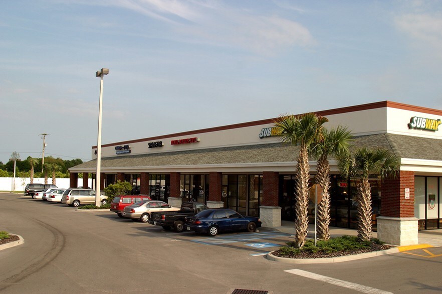 Primary Photo Of 19211-19247 N Dale Mabry Hwy, Lutz Unknown For Lease