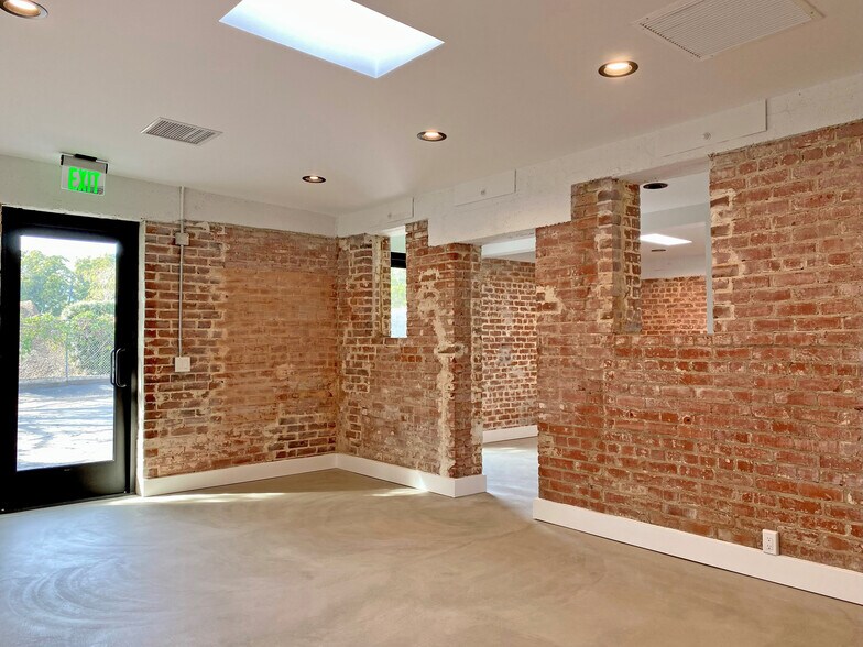 More Photos Of 809 Chapala St, Santa Barbara Loft Creative Space For Lease