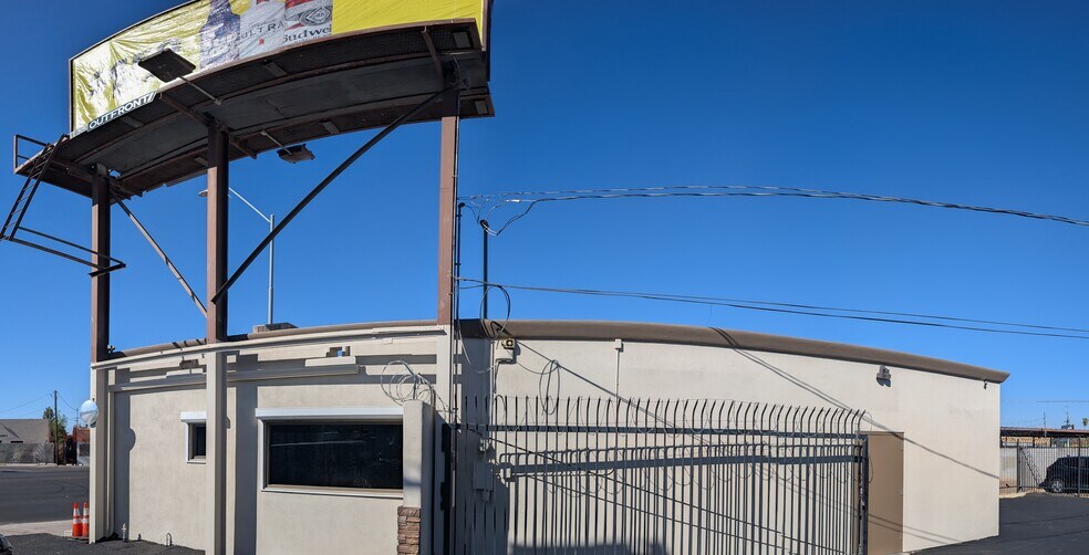 More Photos Of 1108 N Cave Creek Rd, Phoenix Storefront Retail Office For Sale