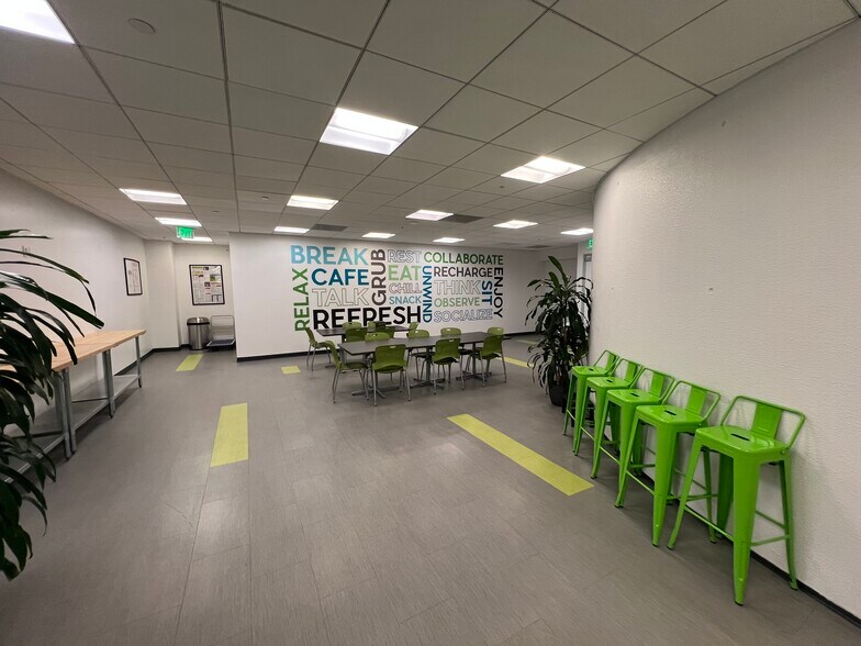 More Photos Of 1 Baxter Way, Westlake Village Office For Lease