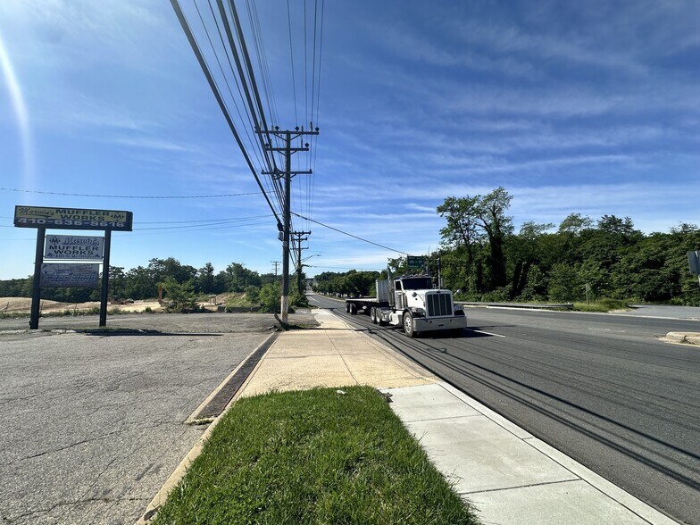 More Photos Of 6027 Ritchie Hwy, Brooklyn Freestanding For Sale