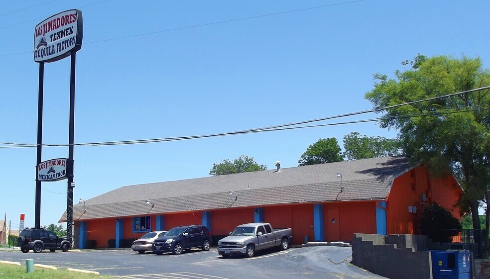 4335 River Oaks Blvd, Fort Worth, TX 76114 Restaurant For Sale