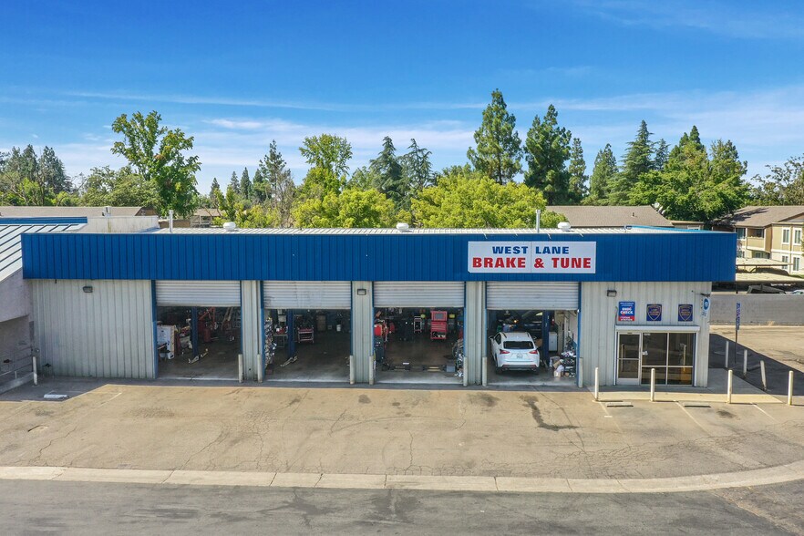 More Photos Of 8129 West Ln, Stockton Auto Repair For Sale