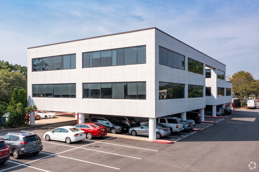 More Photos Of 110 Walt Whitman Rd, Huntington Station Office For Lease