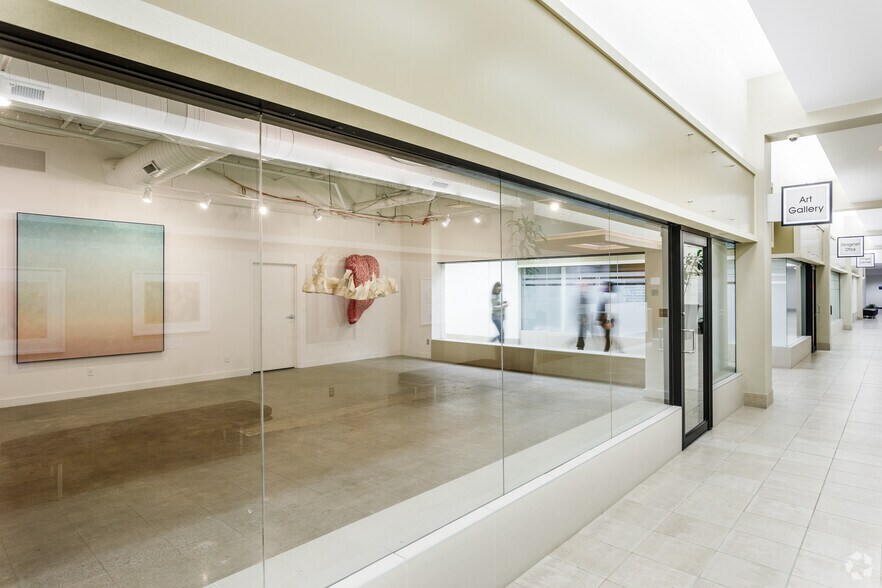 More Photos Of 26555 Evergreen Rd, Southfield Office For Lease