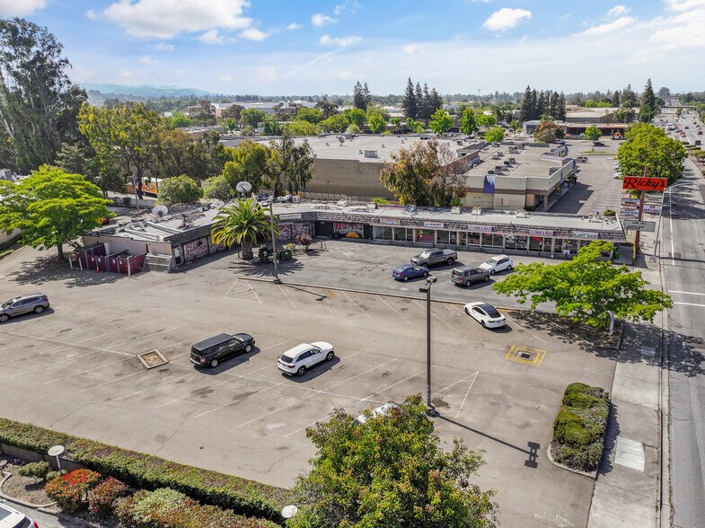 More Photos Of 15028 Hesperian Blvd, San Leandro Freestanding For Sale