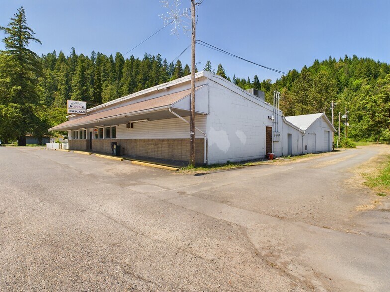 More Photos Of 47393 Highway 58, Oakridge Convenience Store For Sale