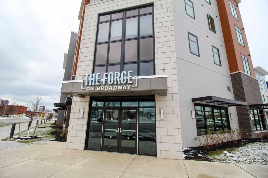 More Photos Of 490 Broadway St, Buffalo Apartments For Lease