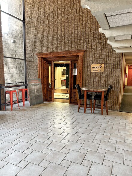 More Photos Of 5350 E 46th St, Tulsa Office For Lease