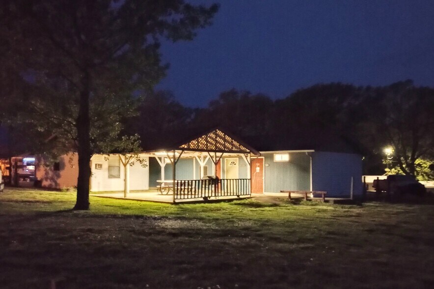 More Photos Of 26143 Spanky Ln, Waynesville Specialty For Sale