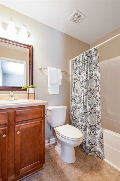 More Photos Of 2021 Tyson Green Ave, Tallahassee Apartments For Sale