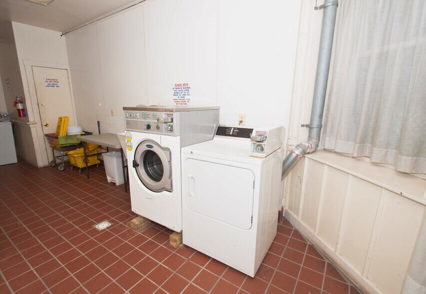 More Photos Of 3442 Auchentoroly Ter, Baltimore Apartments For Sale