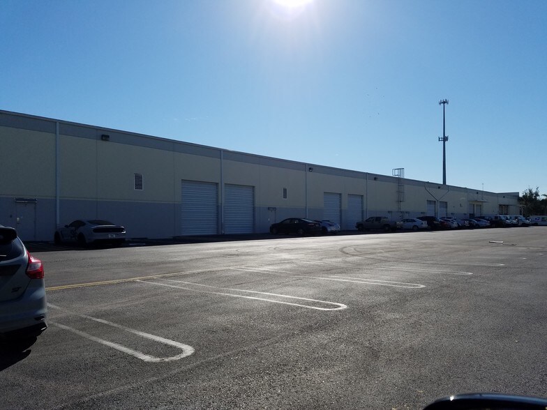 More Photos Of 3200 Fairlane Farms Rd, Wellington Unknown For Lease