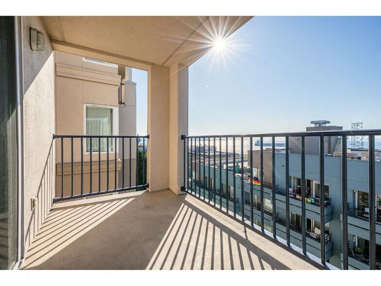 More Photos Of 315 1st Ave W, Seattle Apartments For Lease