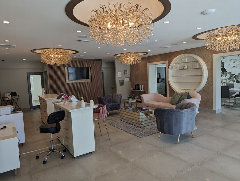 More Photos Of 3028-3034 E Coast Hwy, Corona Del Mar Storefront For Lease