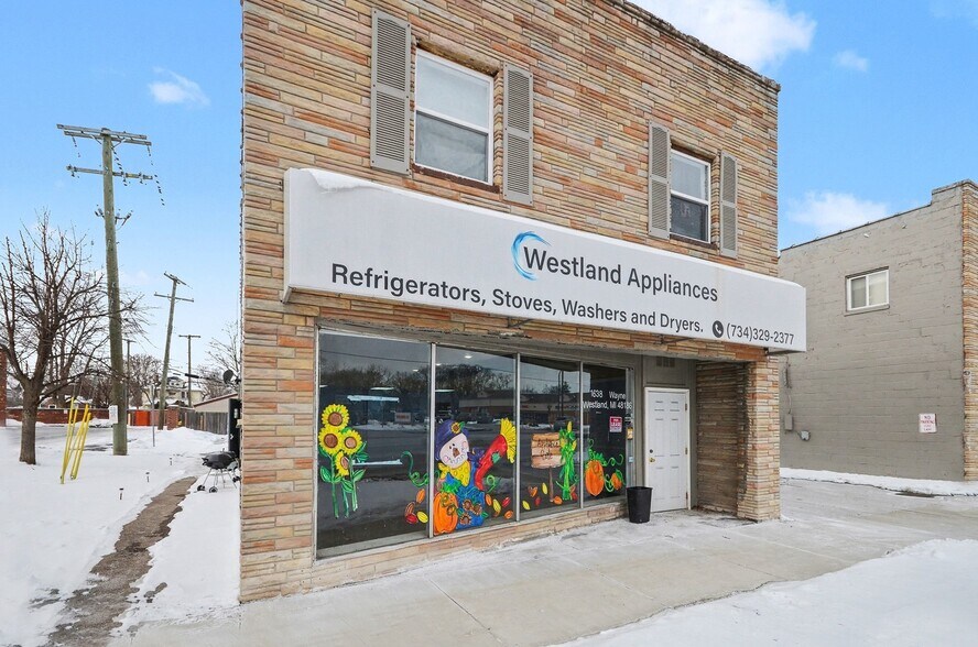 Primary Photo Of 1638 S Wayne Rd, Westland Storefront Retail Residential For Lease