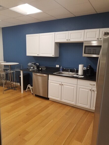 More Photos Of 200 Railroad Ave, Greenwich Office For Lease