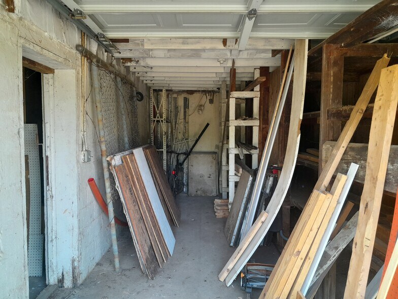 More Photos Of 9135 S Main St, Jonesboro Light Manufacturing For Sale