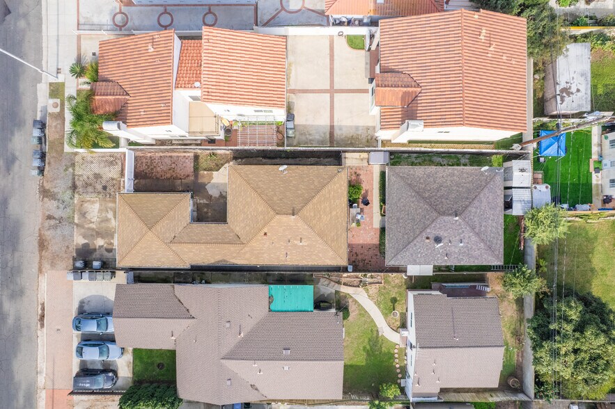 More Photos Of 18508 Kingsdale Ave, Redondo Beach Multifamily For Sale