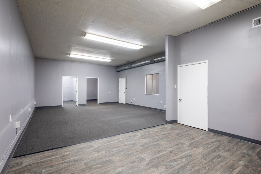 More Photos Of 1601 N Gower St, Los Angeles Office For Sale
