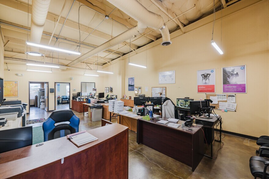 More Photos Of 1345 Water St, Elko Warehouse For Lease