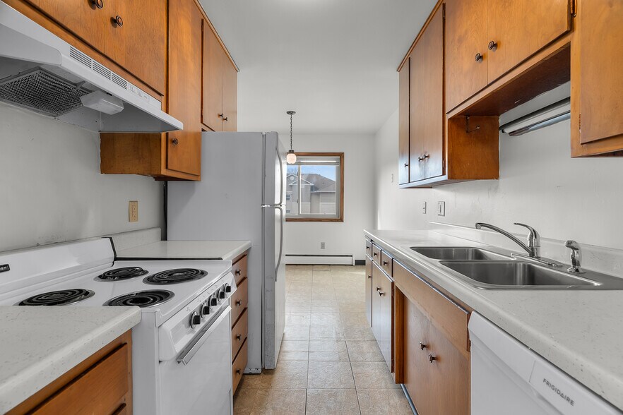 More Photos Of 1010 Lafond Ave, Saint Paul Apartments For Sale
