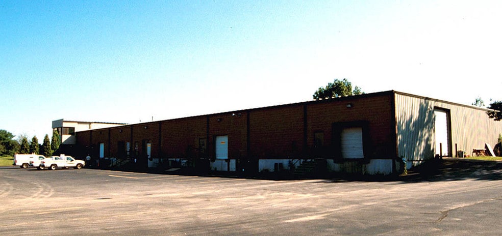More Photos Of 705 Myles Standish Blvd, Taunton Manufacturing For Lease