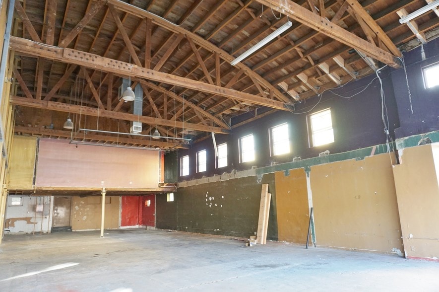More Photos Of 301-315 Wilshire Blvd, Santa Monica Storefront Retail Office For Lease