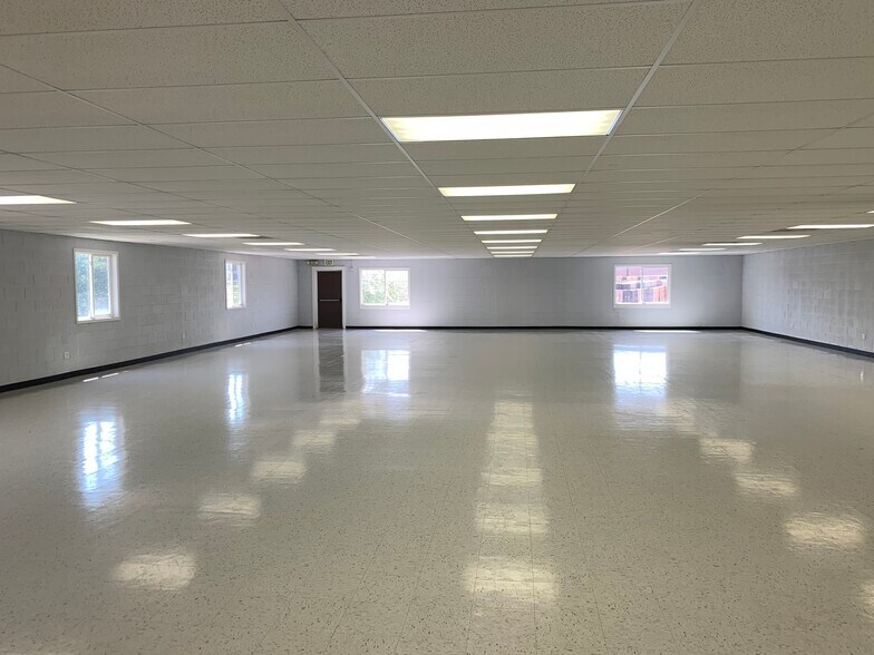 More Photos Of 1355 Harlan St, Lakewood Light Manufacturing For Lease